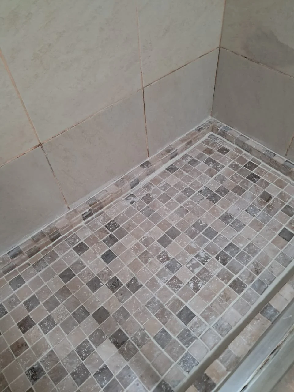Tiled shower floor detail